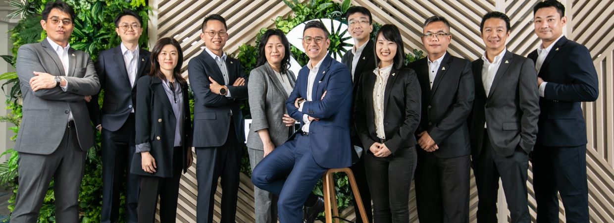 Professional Management Team(圖)
