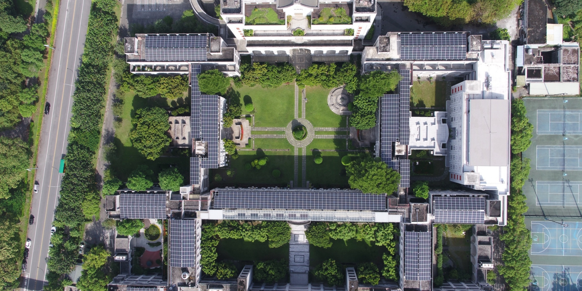 慈濟大學 慈濟科技大學 慈濟大學附屬高級中學5.5MW