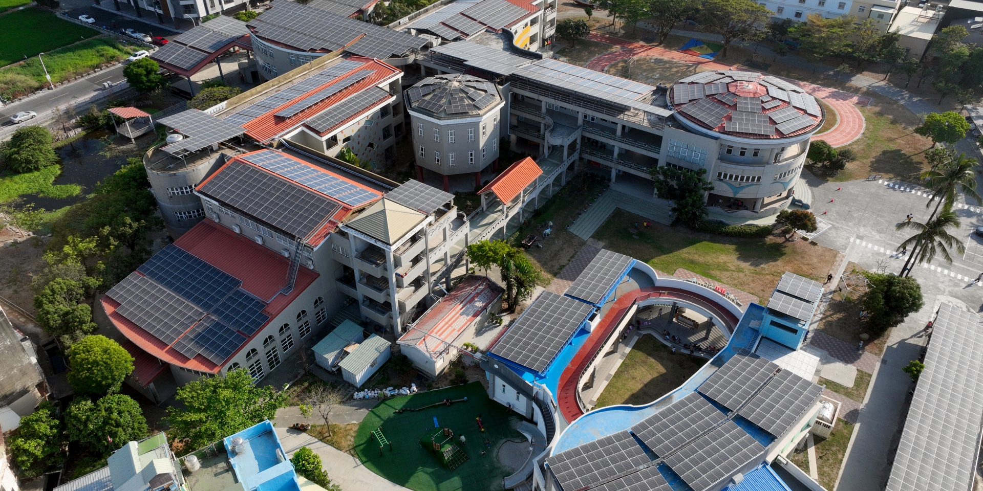 屏東東港東興國小 594KW