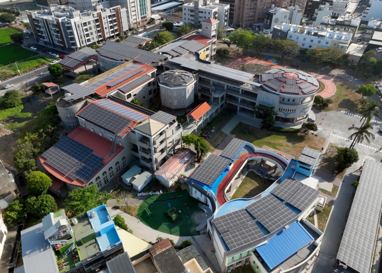屏東東港東興國小 594KW